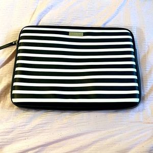 Kate spade slim laptop sleeve black and beige striped